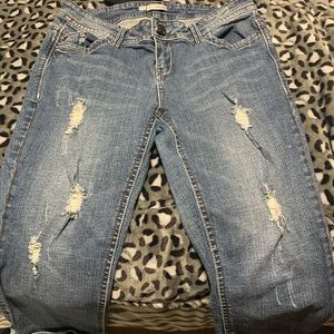 Distressed Capris jeans